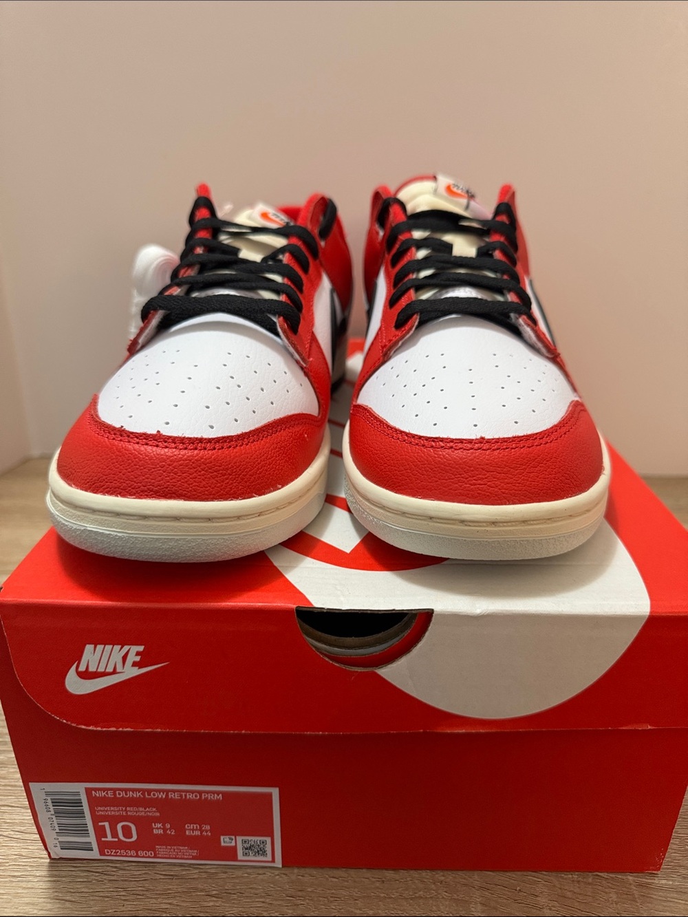 NEW Nike Dunk Low Chicago Split - Picture 2 of 4
